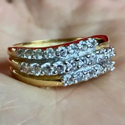 VINTAGE GORGEOUS RHINESTONES GOLD TONE RING Size 10 ‼️ See TONS Of COOL & RARE CHRISTMAS GIFT Here ... ‼️ Price Is FIRM ‼️