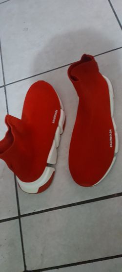 BALENCIAGA RED.    45 