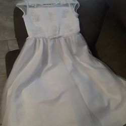 Fancy White Dress For Wedding's party Or Holy Communion Ocassion ( size 8 for girls ) Koi