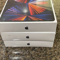 iPad Pro 5 12.9 Inch Brand New One Year Warranty All Gb And Colors Abar