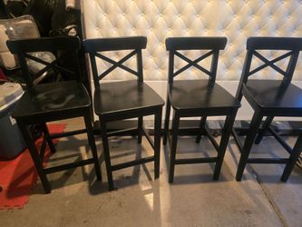 4 black high chair/barstools