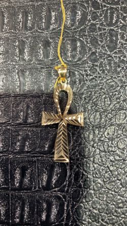 Cross Pendant 3.5G