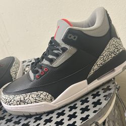 Black cement jordan 3’s size 8.5