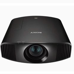 St Sony 4K Projector VPL-VW325ES - Excellent Condition! ₩ Lamp timer 267 Hours of use