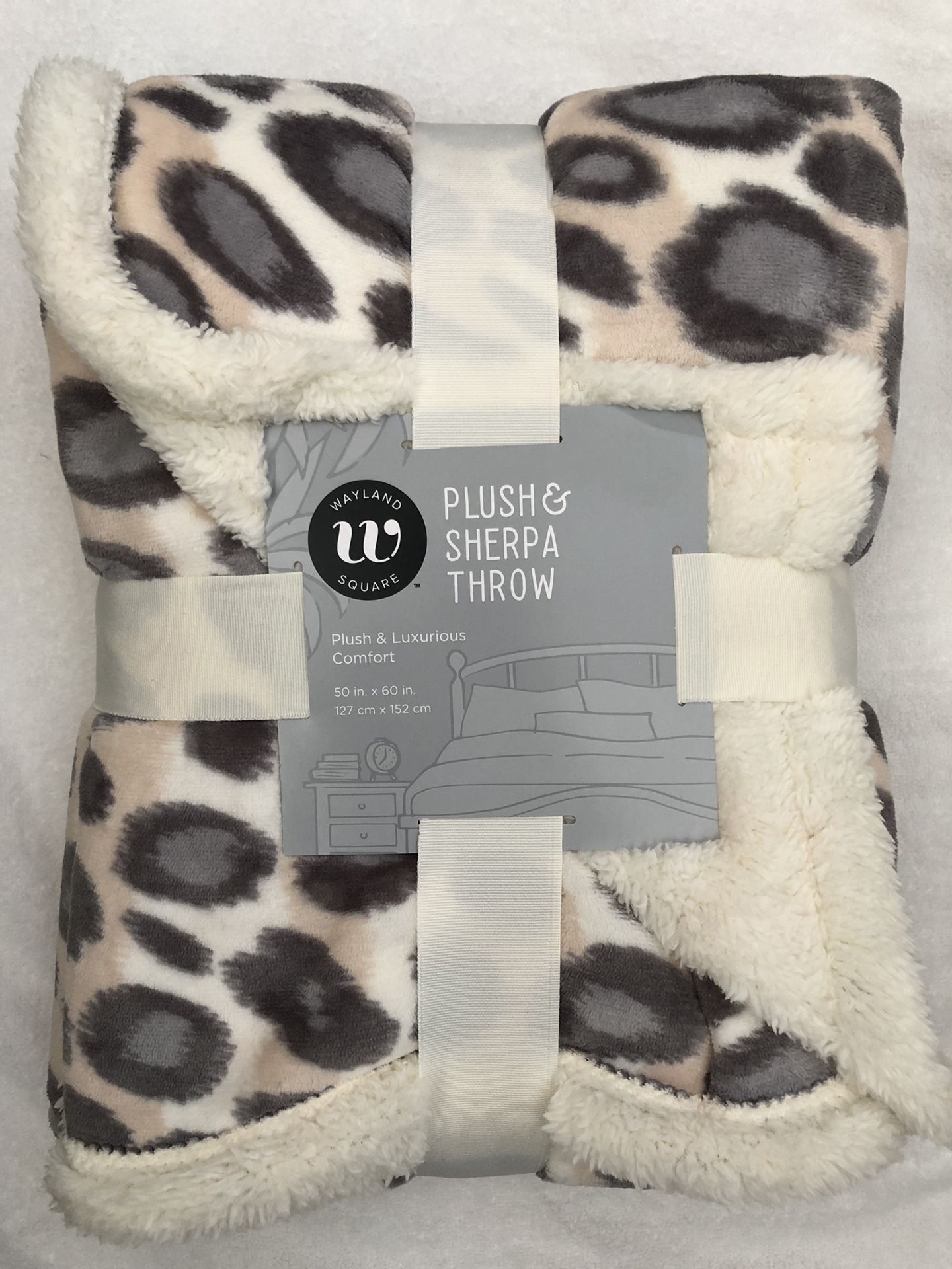 New Wayland Square Plush & Sherpa Throw Blanket 50"X60" (pick up only)