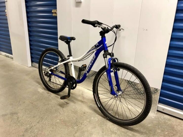 2009 specialized 2025 hotrock 24