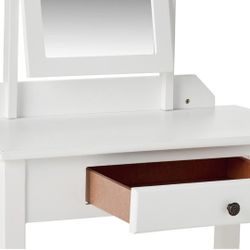 Vanity And Mirror (Ages 5-10)