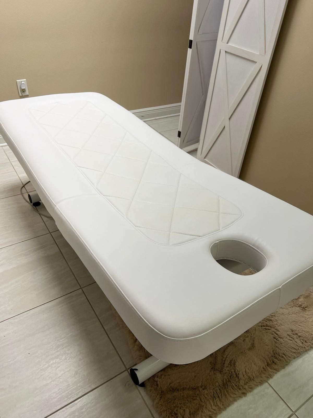 Electric or Adjustable Heavy Duty massage skin care bed table