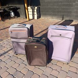 Set of 3 Traveling Luggage