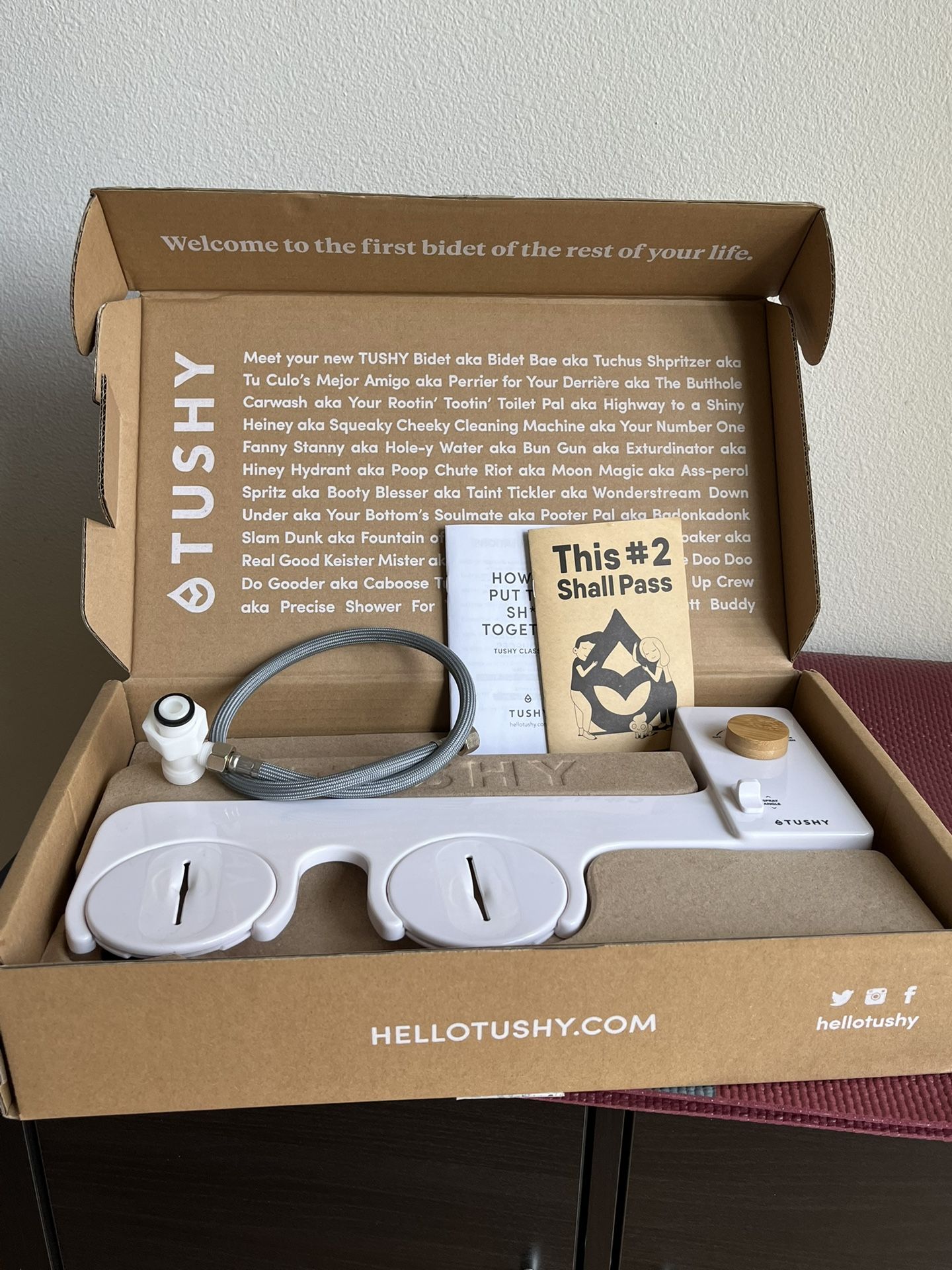 TUSHY Classic 2.0 Bidet White / Bamboo & Box