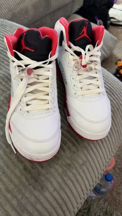 Retro Jordan 5 - size 7.5men