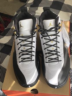 Royalty Taxi Size 12 $235