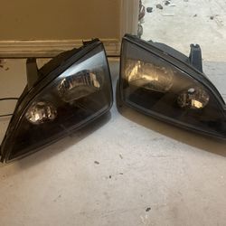 Ford Focus Headlights 