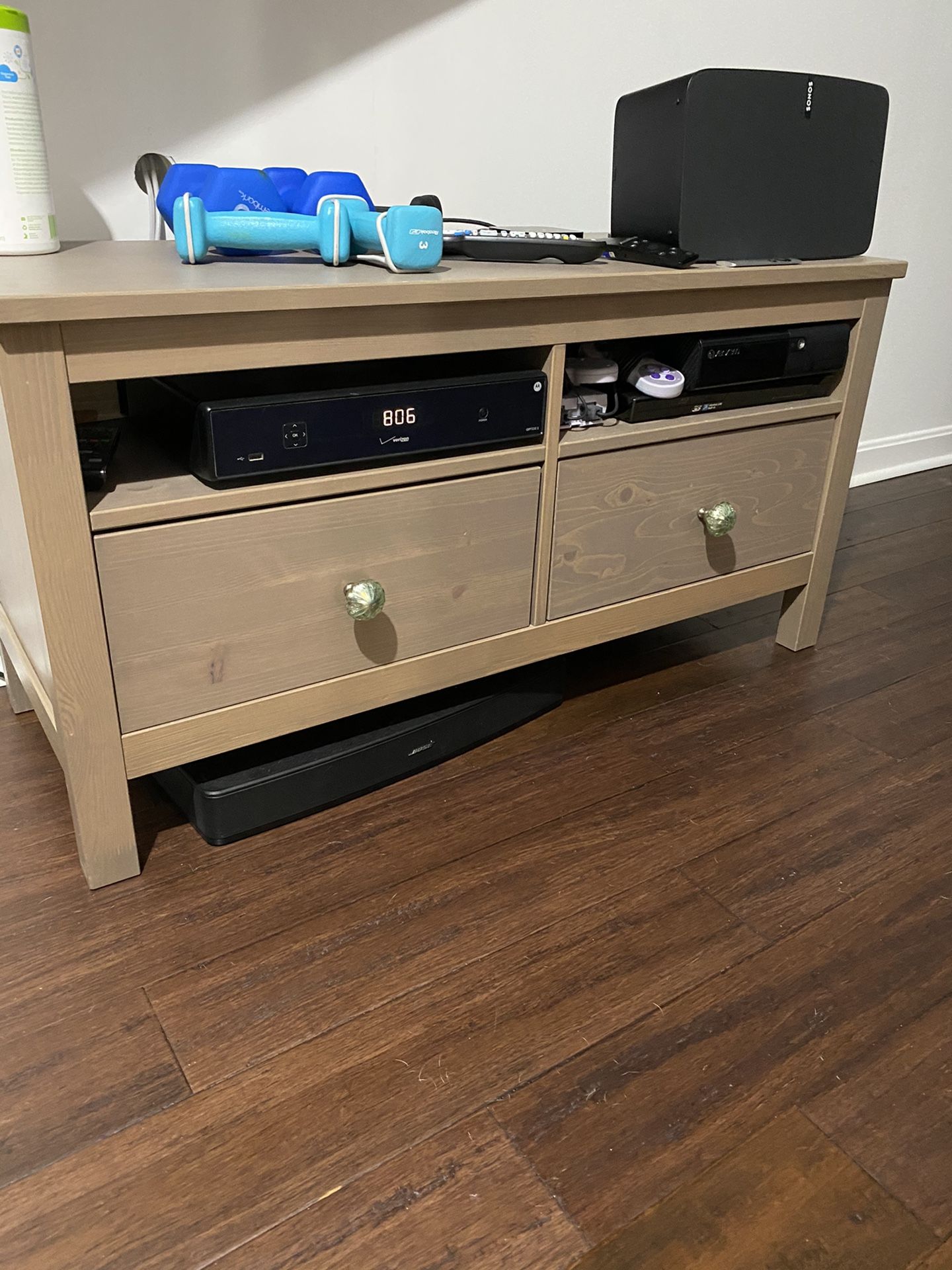 Tv stand