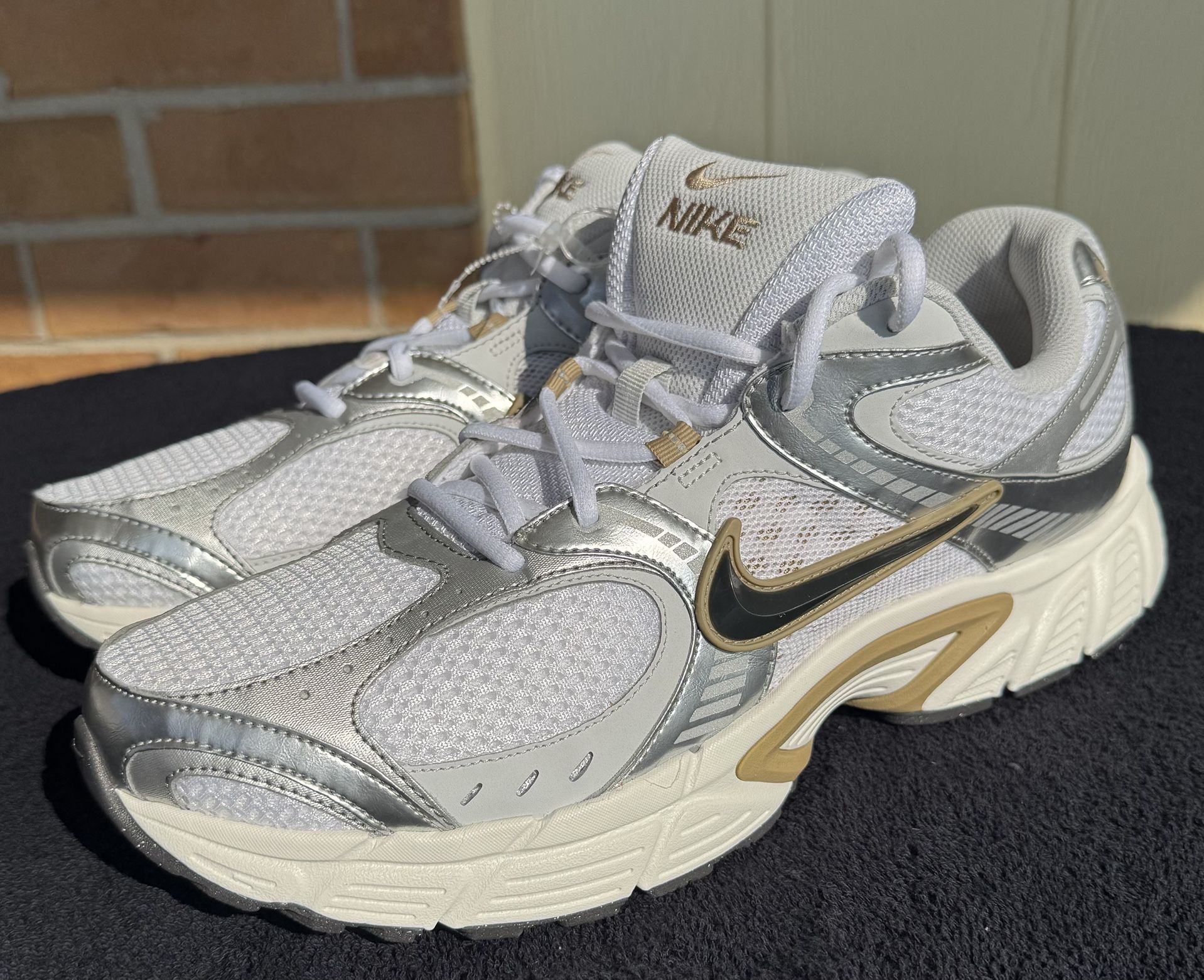Nike V5 RNR - Size 12.5 (Brand New, No Box)