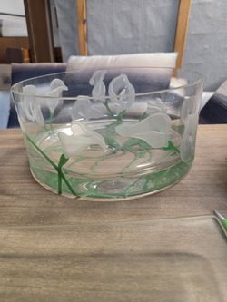 Crystal salad. Bowls & bread plate