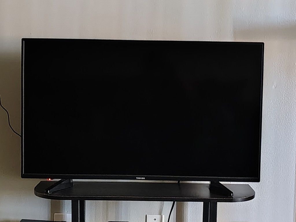 Toshiba Flat Screen 36Inch Tv 