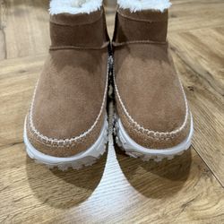 UGGS