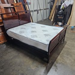 Queen Bed And Mattress 