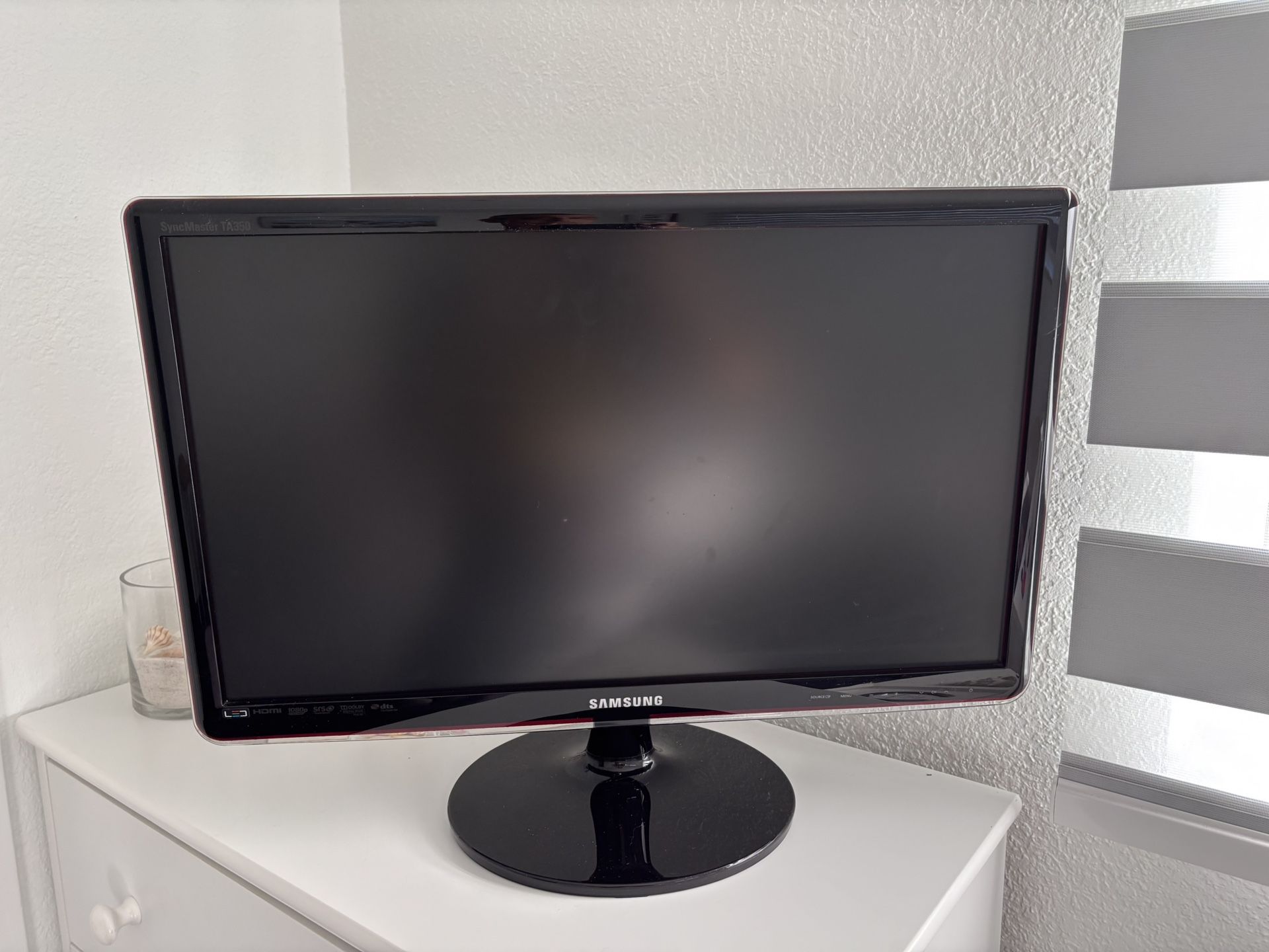 Samsung 32” TV