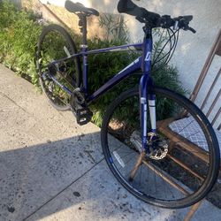 Diamondback 21 Speed Tires 700c Disc Brakes 