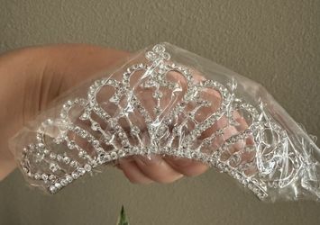 Brand new crown tiara 👑