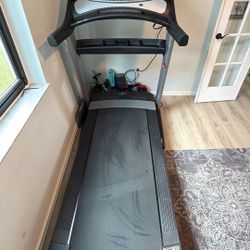 Nordic track commercial 2450 treadmill 