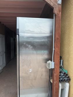 Commerical fridge
