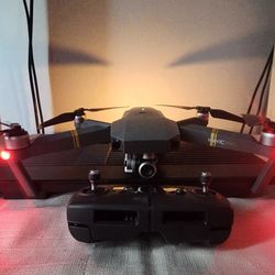 DJI Mavic Pro 4K Drone Quadcopter