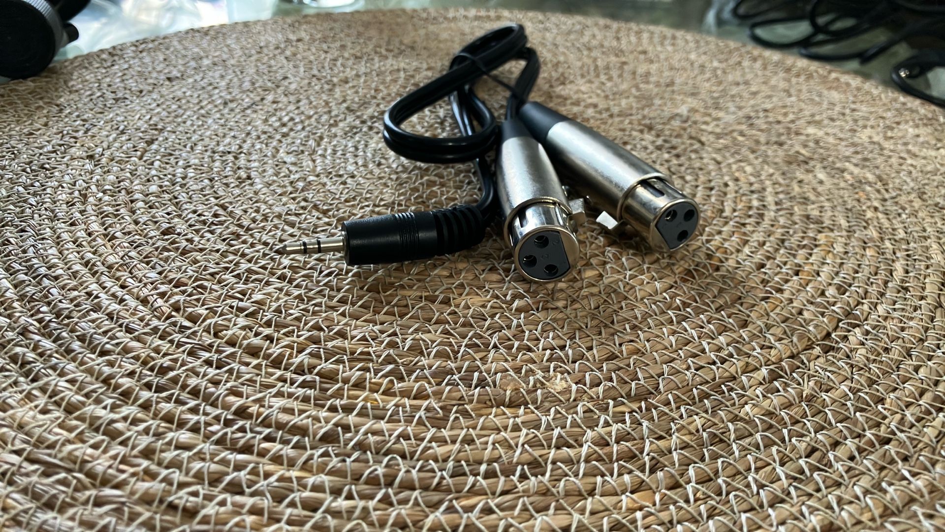 1/8 mm Stereo Male To 2x Female XLR