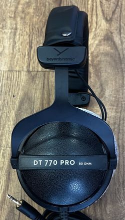 Beyerdynamic DT 770 Pro 80 Ohm Headphones