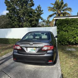 Toyota Corolla LE 2013 - 186K miles