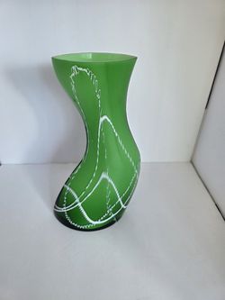 RARE FIND...VINTAGE ART DECO HAND BLOWN VASE