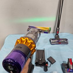 dyson v15 detect 13 piece —13