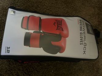 Boxing gloves