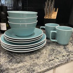Blue Dinnerware Set