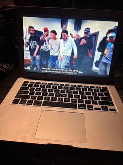 Apple MacBook Air Laptop
