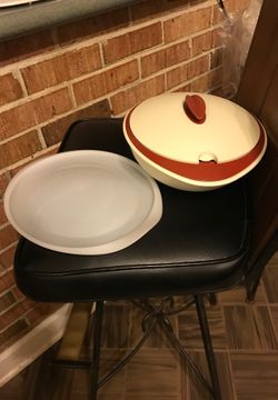 4 piece Tupperware insulated bowl