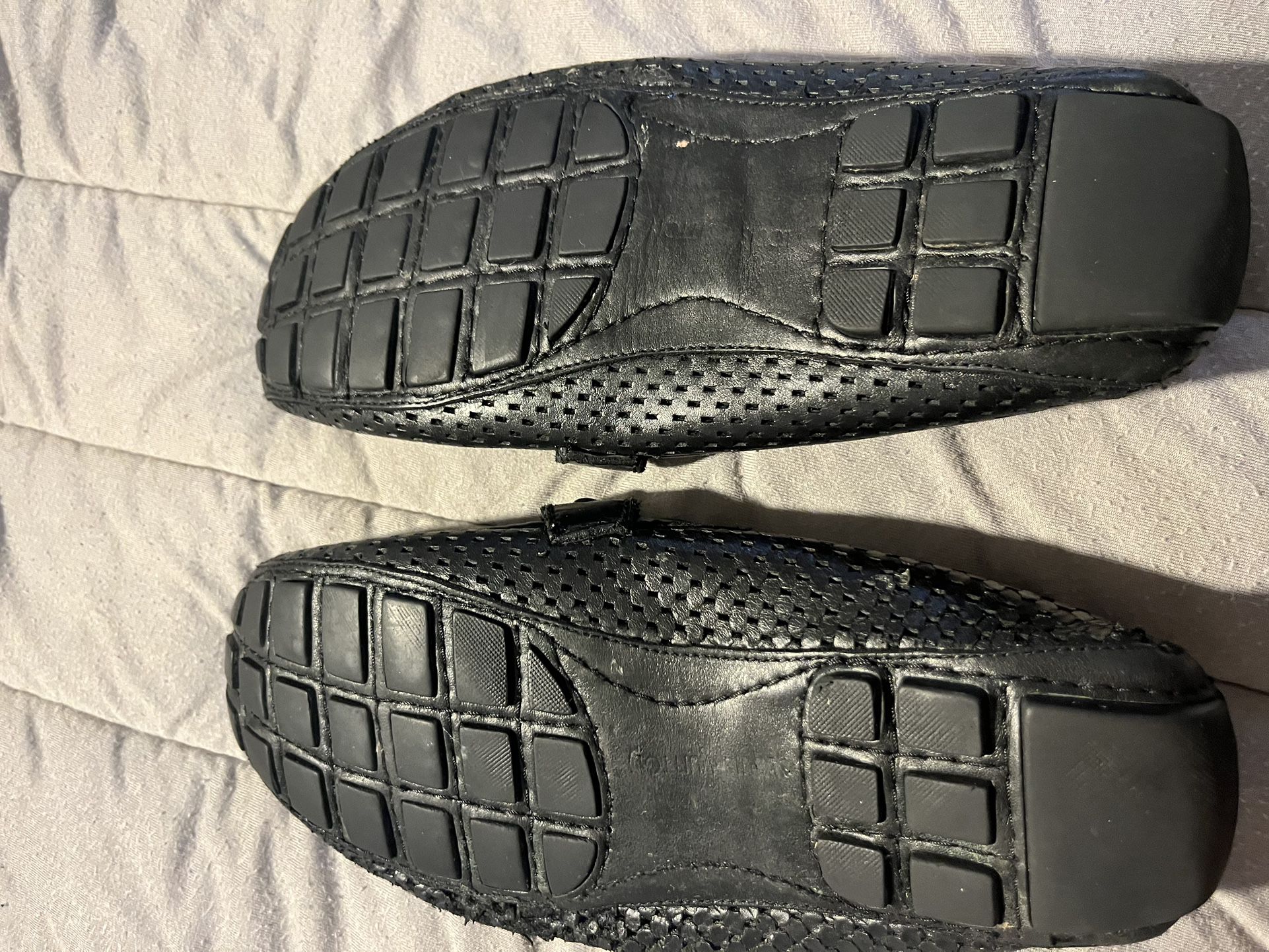 dress LV leather LV shoes 100% condition shoes for Sale in Pearland, TX -  OfferUp