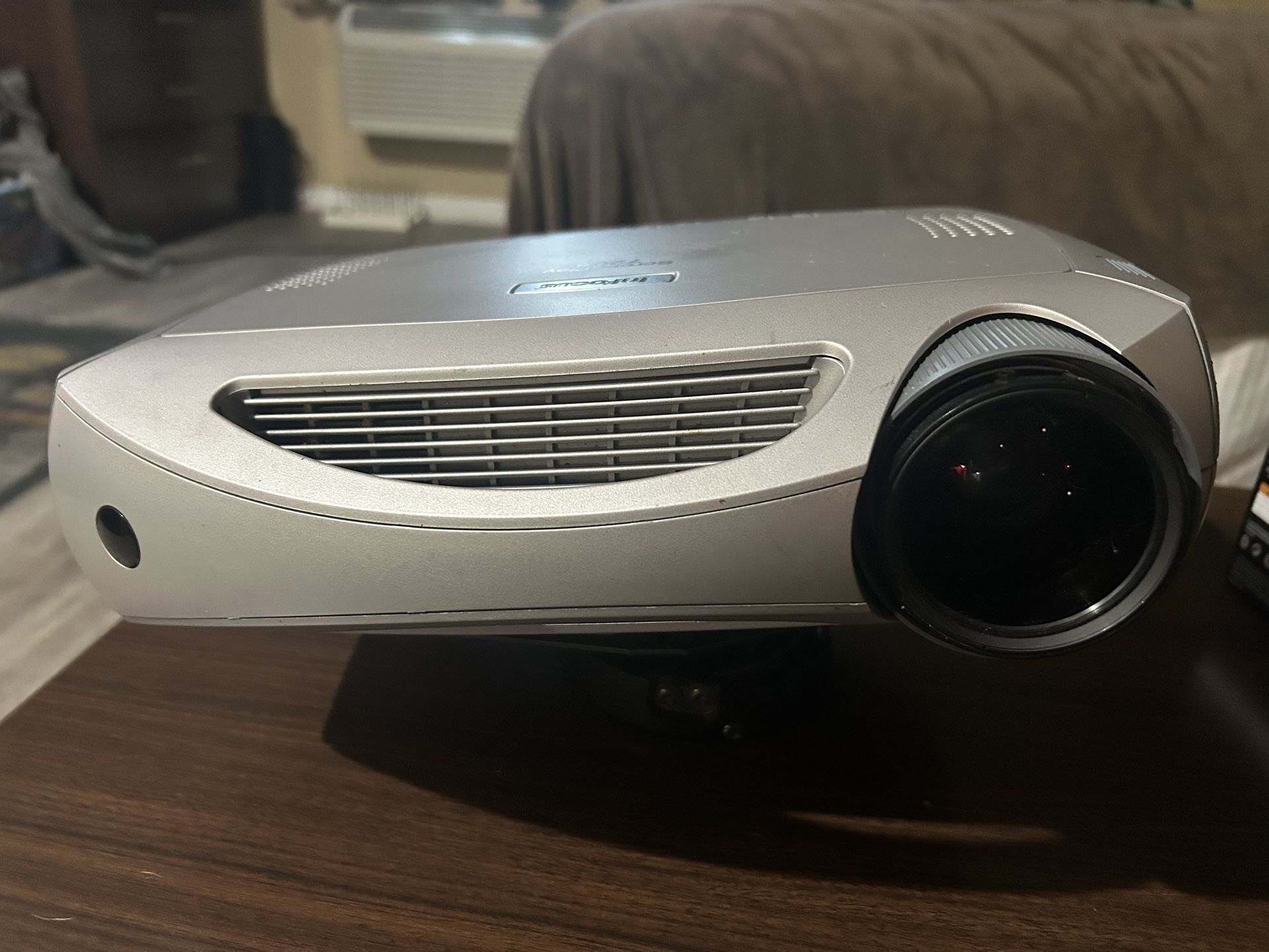 Infocus Screenplay 7205 Projector