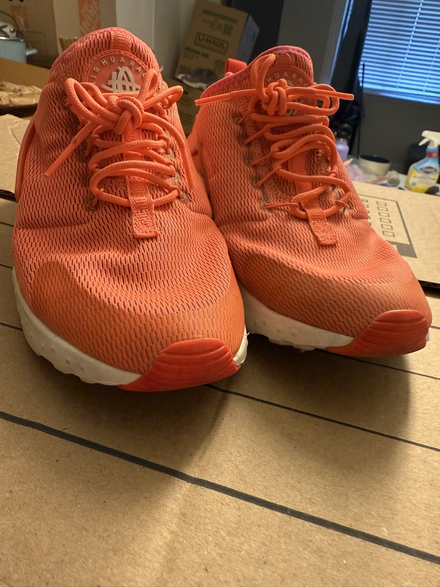 Nike Hurrache Women’s Sz 8 USED