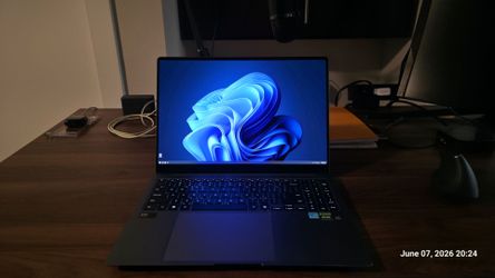 Samsung Galaxy Book4 Ultra 16"