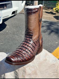 Bota vaquera con cierre café