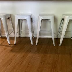 Set Of 4 Stackable Metal Barstools