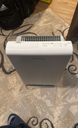 SANYO AIR PURIFICATION SYSTEM WHITE HEPA AIR PURIFIER ABC-VW24A