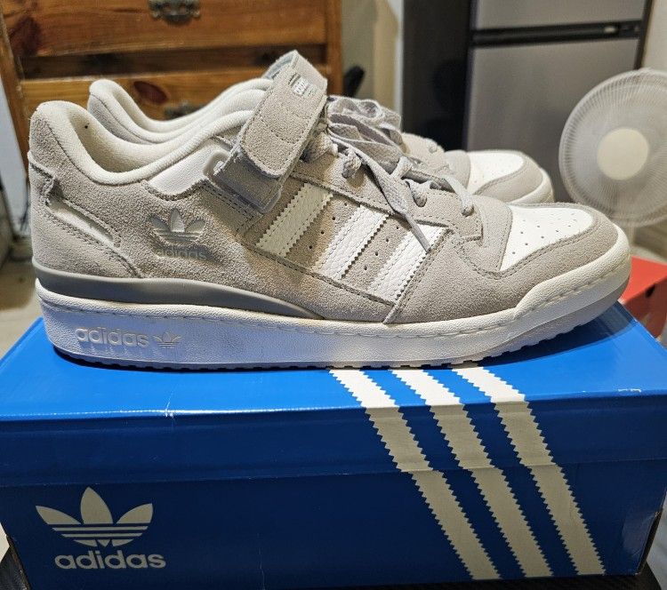 Adidas Forum 84