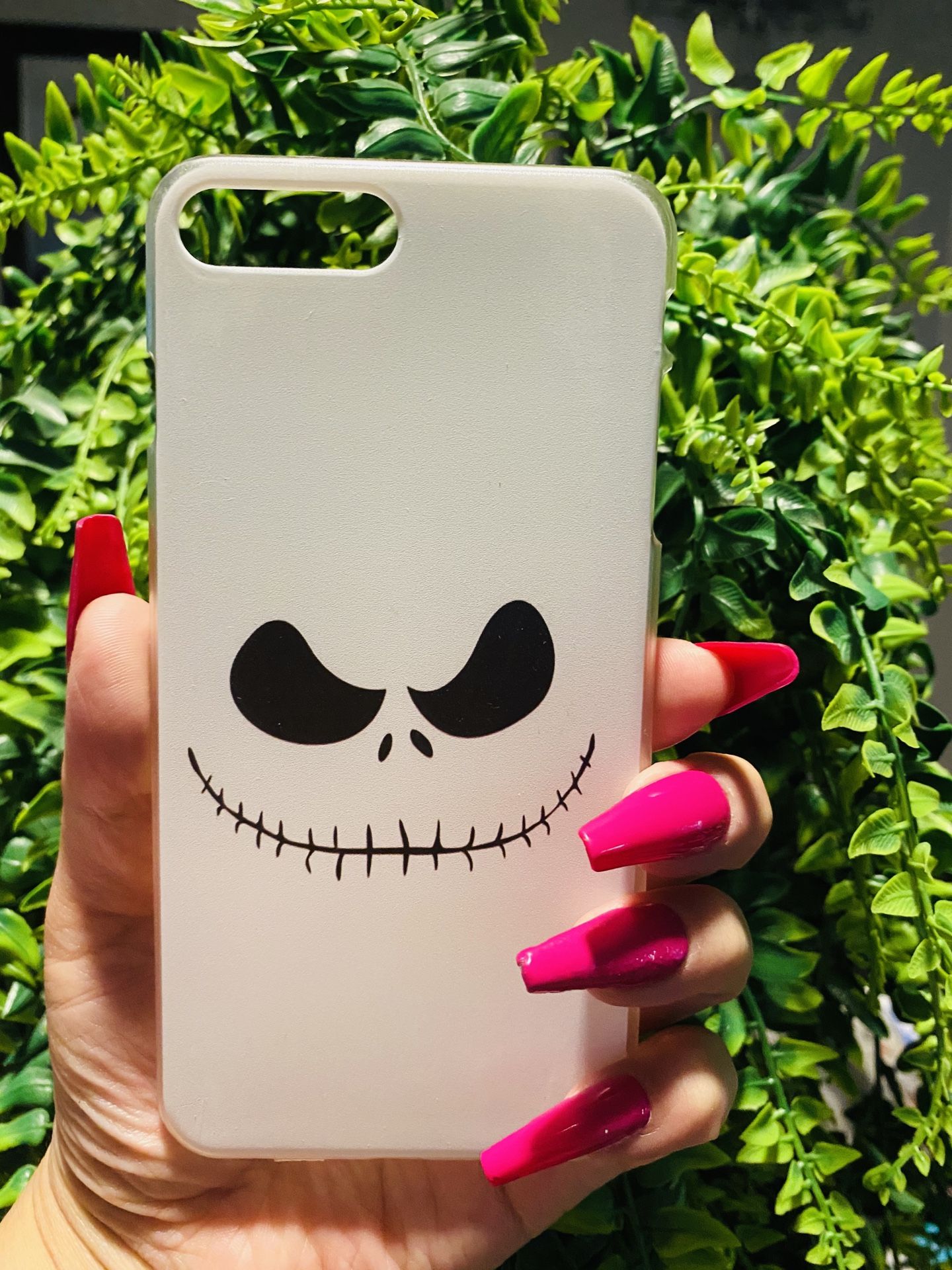 Brand new cool iphone 7+ or 8+ PLUS case cover slim fit hard sleeve case light weight jack skellington nightmare before Christmas disneyland disney g