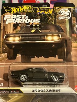 Hotwheels premium CHASE Charger RT