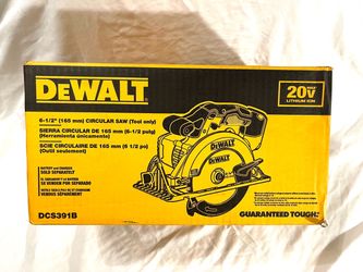 Brand new in the box Dewalt 20V sidewinder style 6-1/2” circular saw. Retails for $160 for tool only.