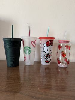 Plastic Tumblers with Lid and Straw - starbucks, strawberries